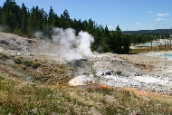 Yellowstone_thermal_vent.jpg